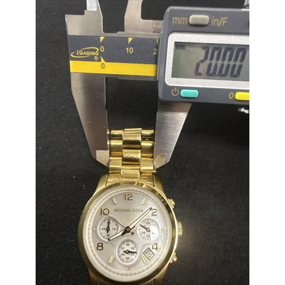 Michael Kors up auction